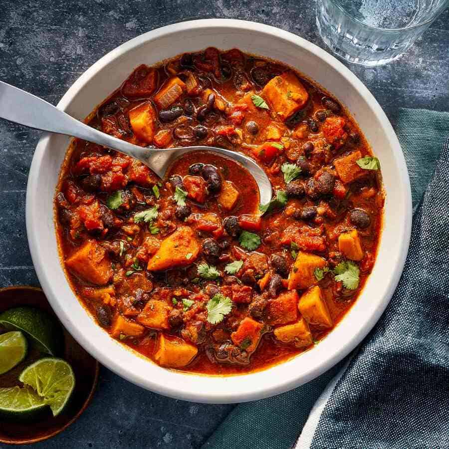  Sweet Potato and Black Bean Chili